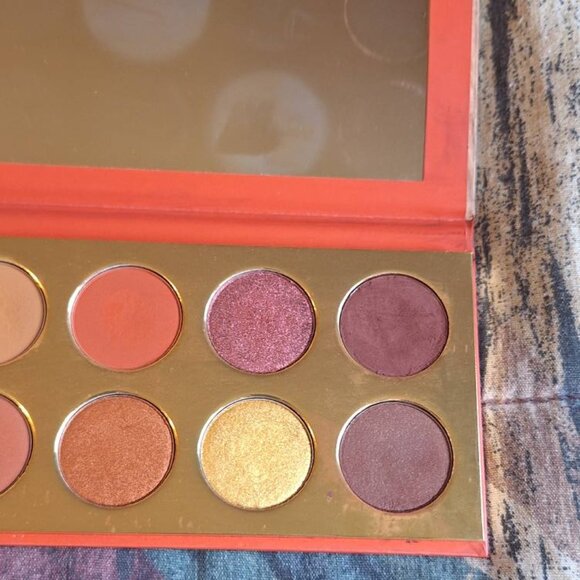 🔥 KKW Beauty – Sooo Fire Eyeshadow Palette 🔥 - Picture 3 of 5